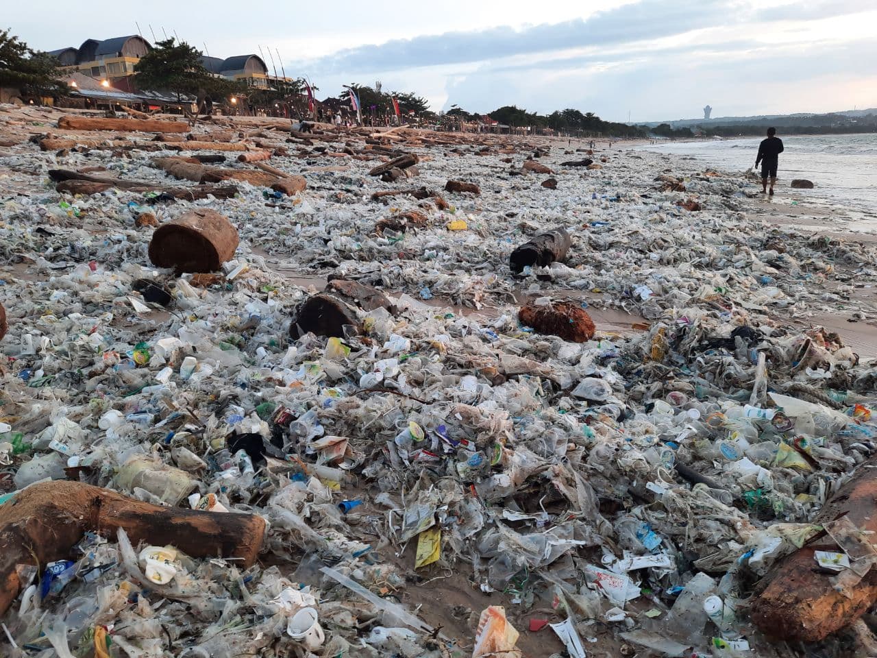 Pesimis Target Pengurangan Sampah Laut Bakal Tercapai